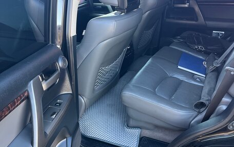 Toyota Land Cruiser 200, 2010 год, 2 800 000 рублей, 6 фотография