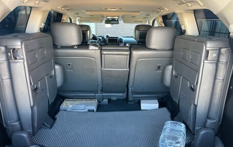 Toyota Land Cruiser 200, 2010 год, 2 800 000 рублей, 7 фотография