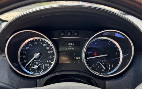 Mercedes-Benz GL-Класс, 2012 год, 2 100 000 рублей, 13 фотография
