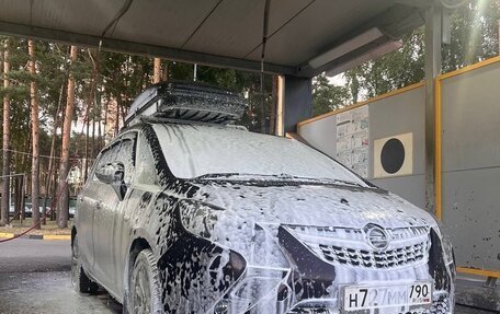 Opel Zafira C рестайлинг, 2013 год, 1 080 000 рублей, 2 фотография