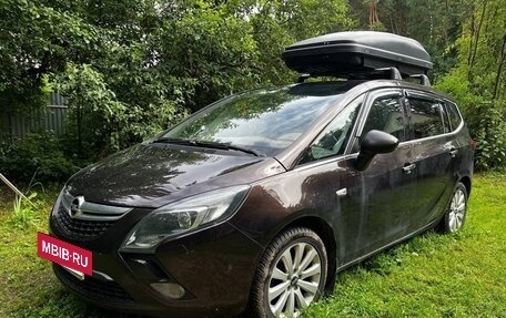 Opel Zafira C рестайлинг, 2013 год, 1 080 000 рублей, 4 фотография