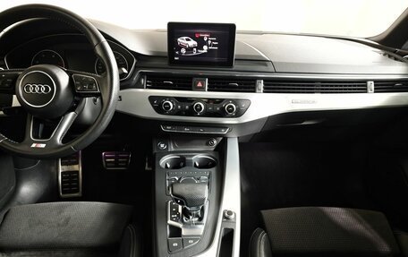 Audi A4, 2017 год, 2 435 000 рублей, 15 фотография
