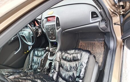 Opel Astra J, 2012 год, 1 080 000 рублей, 10 фотография