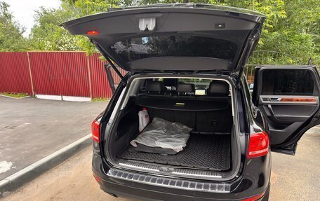 Volkswagen Touareg III, 2012 год, 1 790 000 рублей, 10 фотография