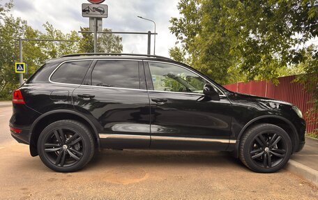 Volkswagen Touareg III, 2012 год, 1 790 000 рублей, 21 фотография