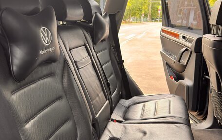 Volkswagen Touareg III, 2012 год, 1 790 000 рублей, 32 фотография