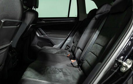 Volkswagen Tiguan II, 2018 год, 2 199 700 рублей, 11 фотография