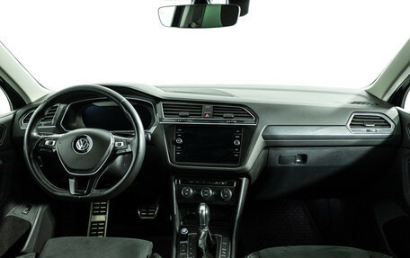 Volkswagen Tiguan II, 2018 год, 2 199 700 рублей, 14 фотография