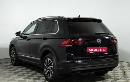 Volkswagen Tiguan II, 2018 год, 2 199 700 рублей, 8 фотография