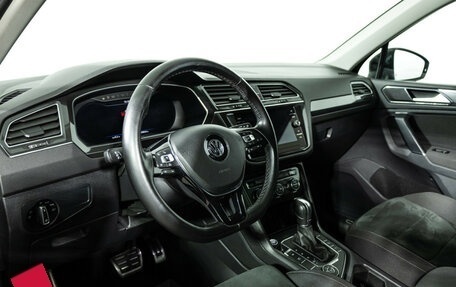 Volkswagen Tiguan II, 2018 год, 2 199 700 рублей, 12 фотография