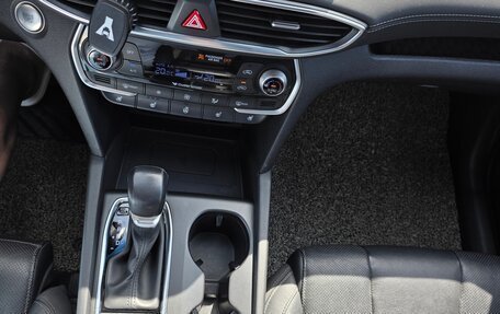 Hyundai Santa Fe IV, 2018 год, 3 300 000 рублей, 19 фотография