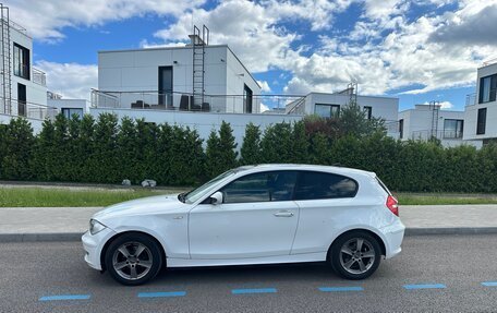 BMW 1 серия, 2010 год, 690 000 рублей, 2 фотография