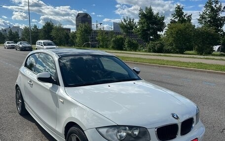 BMW 1 серия, 2010 год, 690 000 рублей, 7 фотография