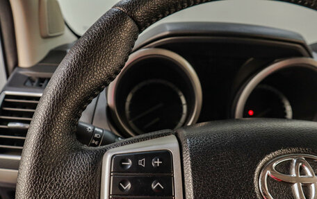 Toyota Land Cruiser Prado 150 рестайлинг 2, 2016 год, 4 129 000 рублей, 11 фотография