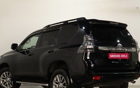 Toyota Land Cruiser Prado 150 рестайлинг 2, 2016 год, 4 129 000 рублей, 5 фотография
