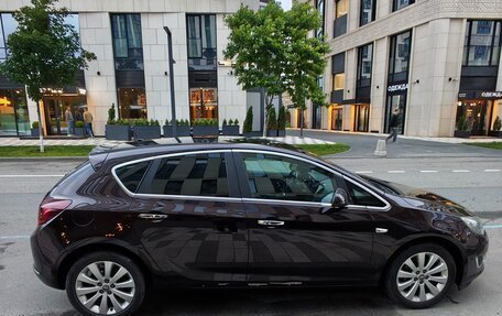 Opel Astra J, 2013 год, 990 000 рублей, 1 фотография