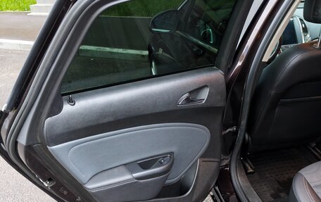 Opel Astra J, 2013 год, 990 000 рублей, 19 фотография