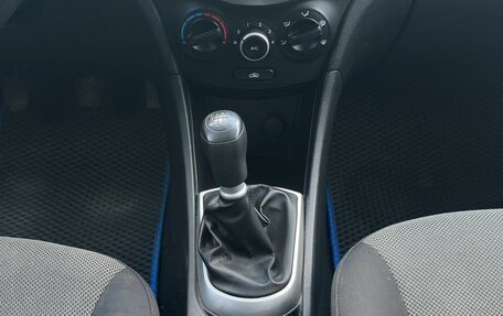 Hyundai Solaris II рестайлинг, 2011 год, 690 000 рублей, 11 фотография