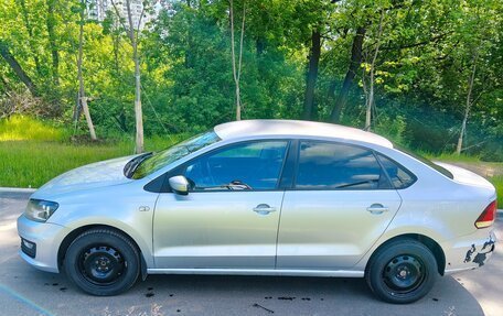 Volkswagen Polo VI (EU Market), 2015 год, 710 000 рублей, 2 фотография