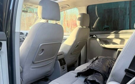 Volkswagen Touran III, 2005 год, 550 000 рублей, 7 фотография