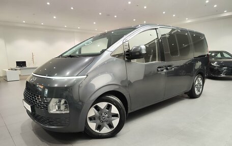 Hyundai Staria, 2021 год, 3 950 000 рублей, 1 фотография