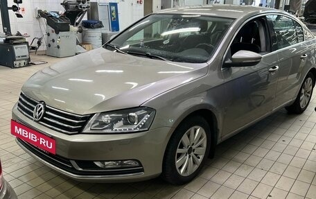 Volkswagen Passat B7, 2013 год, 749 000 рублей, 6 фотография