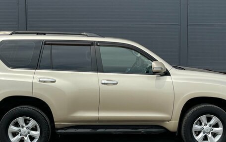 Toyota Land Cruiser 200, 2011 год, 2 625 000 рублей, 6 фотография
