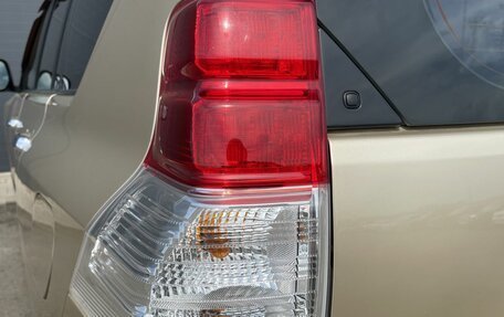 Toyota Land Cruiser 200, 2011 год, 2 625 000 рублей, 10 фотография