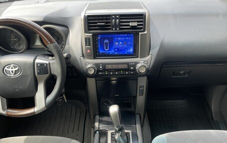 Toyota Land Cruiser 200, 2011 год, 2 625 000 рублей, 17 фотография