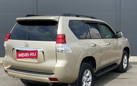 Toyota Land Cruiser 200, 2011 год, 2 625 000 рублей, 7 фотография