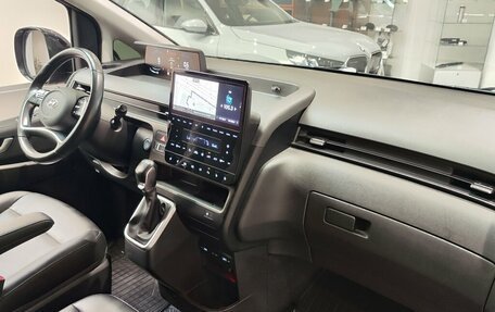 Hyundai Staria, 2021 год, 3 950 000 рублей, 16 фотография