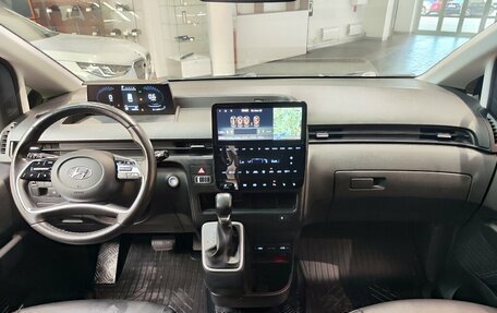 Hyundai Staria, 2021 год, 3 950 000 рублей, 18 фотография