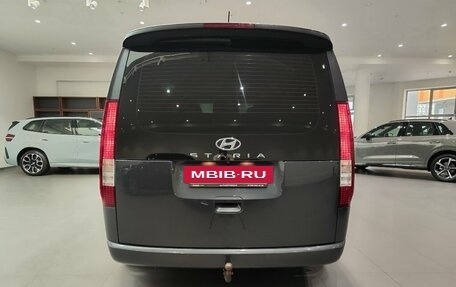 Hyundai Staria, 2021 год, 3 950 000 рублей, 5 фотография
