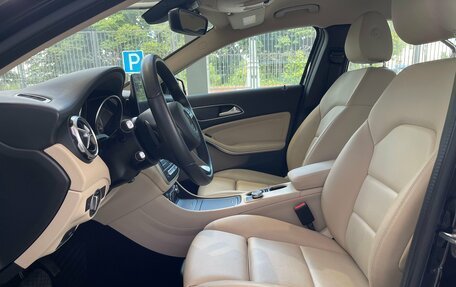 Mercedes-Benz GLA, 2018 год, 3 200 000 рублей, 11 фотография