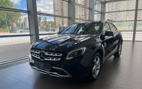 Mercedes-Benz GLA, 2018 год, 3 200 000 рублей, 16 фотография
