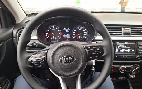 KIA Rio IV, 2018 год, 1 000 000 рублей, 7 фотография