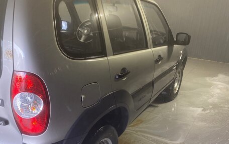 Chevrolet Niva I рестайлинг, 2012 год, 630 000 рублей, 4 фотография
