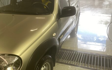 Chevrolet Niva I рестайлинг, 2012 год, 630 000 рублей, 6 фотография