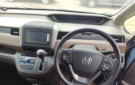 Honda Freed II, 2021 год, 1 580 000 рублей, 5 фотография