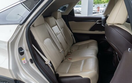 Lexus RX IV рестайлинг, 2017 год, 3 990 000 рублей, 7 фотография