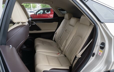 Lexus RX IV рестайлинг, 2017 год, 3 990 000 рублей, 9 фотография