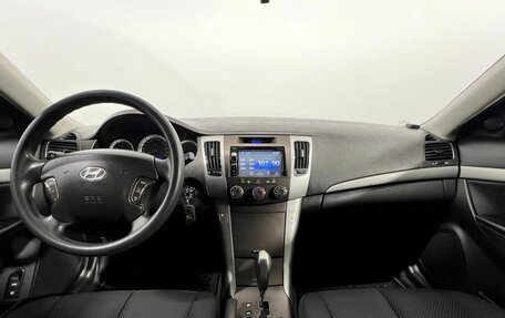 Hyundai Sonata VI, 2010 год, 730 000 рублей, 11 фотография
