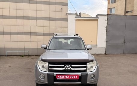 Mitsubishi Pajero IV, 2010 год, 2 000 000 рублей, 1 фотография