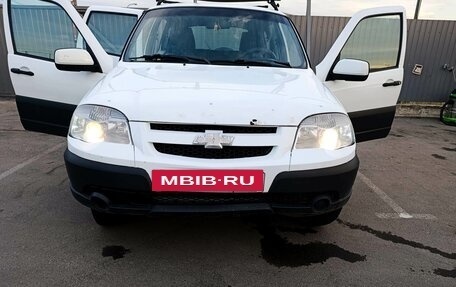 Chevrolet Niva I рестайлинг, 2017 год, 600 000 рублей, 13 фотография