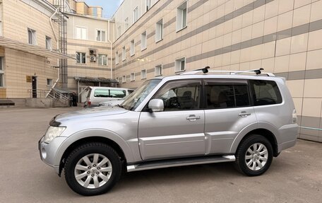 Mitsubishi Pajero IV, 2010 год, 2 000 000 рублей, 4 фотография