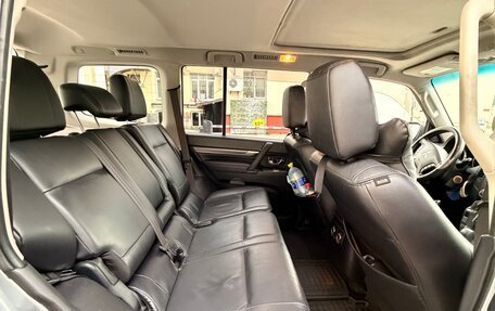 Mitsubishi Pajero IV, 2010 год, 2 000 000 рублей, 9 фотография