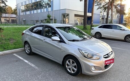 Hyundai Solaris II рестайлинг, 2013 год, 915 000 рублей, 10 фотография
