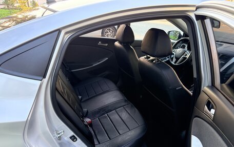 Hyundai Solaris II рестайлинг, 2013 год, 915 000 рублей, 16 фотография