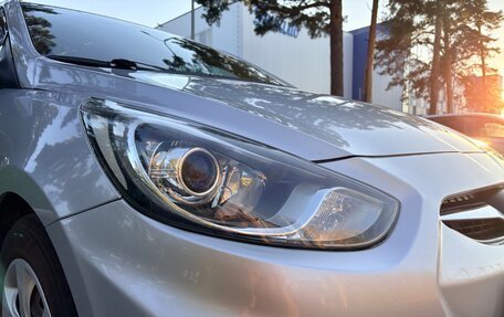 Hyundai Solaris II рестайлинг, 2013 год, 915 000 рублей, 23 фотография