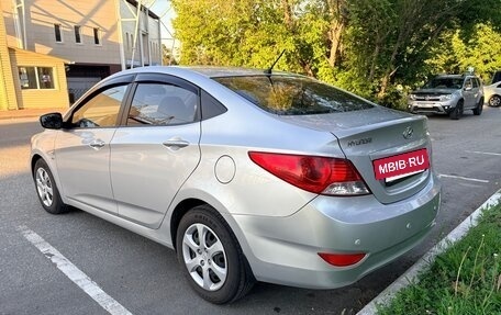 Hyundai Solaris II рестайлинг, 2013 год, 915 000 рублей, 7 фотография